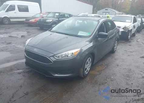 2016 Ford Focus S from USA, damaged, VIN 1FADP3E29GL215416